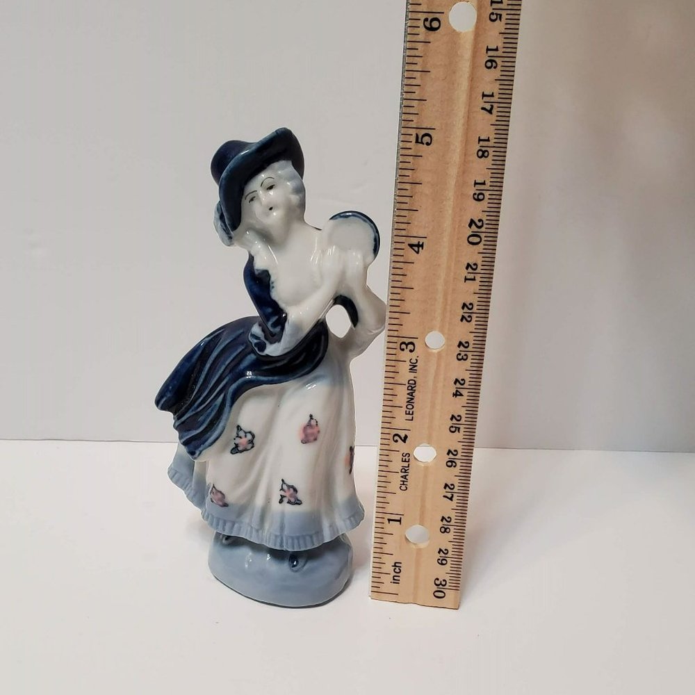 Dancing Lady with Tambourine, Figurine made in Occupied Japan 1950s Blue & White - Picture 6 of 7